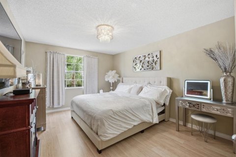 Townhouse in Boca Raton, Florida 3 bedrooms, 210.7 sq.m. № 2381659 - photo 28