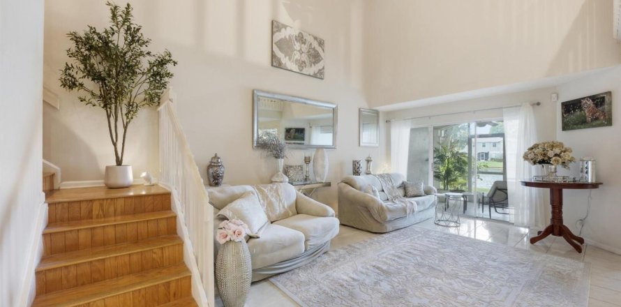 Townhouse in Boca Raton, Florida 3 bedrooms, 210.7 sq.m. № 2381659