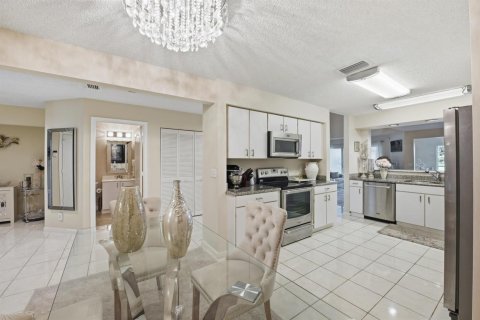 Townhouse in Boca Raton, Florida 3 bedrooms, 210.7 sq.m. № 2381659 - photo 14