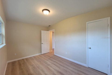 Villa ou maison à louer à Saint Petersburg, Floride: 3 chambres, 93.55 m2 № 1879551 - photo 12