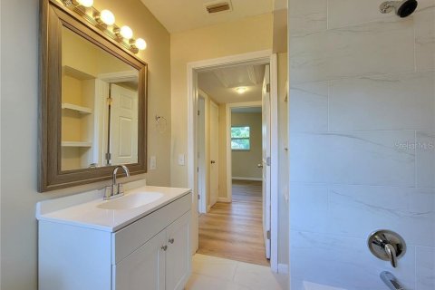 Villa ou maison à louer à Saint Petersburg, Floride: 3 chambres, 93.55 m2 № 1879551 - photo 11