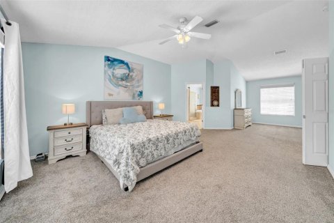 House in Riverview, Florida 5 bedrooms, 361.2 sq.m. № 1734979 - photo 27