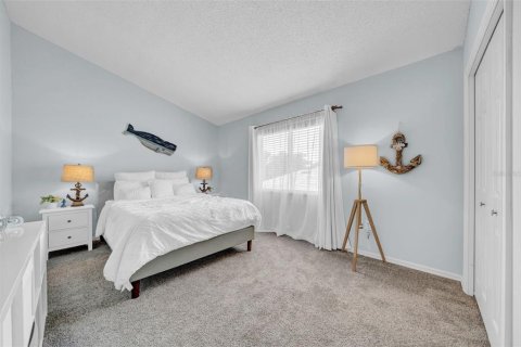 House in Riverview, Florida 5 bedrooms, 361.2 sq.m. № 1734979 - photo 19