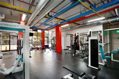 Condo in Miami, Florida, 2 bedrooms  № 2040131 - photo 20