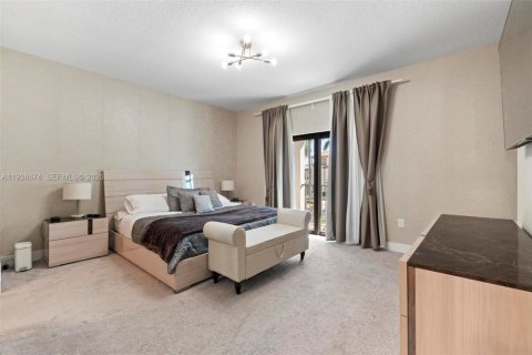 Touwnhouse à louer à Doral, Floride: 3 chambres, 132.29 m2 № 1996340 - photo 18