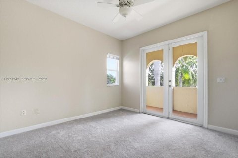 Casa en venta en Coral Springs, Florida, 5 dormitorios, 324.6 m2 № 2032254 - foto 26