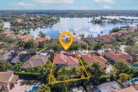 Casa en venta en Coral Springs, Florida, 5 dormitorios, 324.6 m2 № 2032254 - foto 5