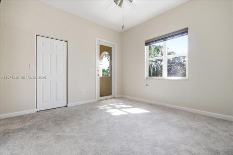 Casa en venta en Coral Springs, Florida, 5 dormitorios, 324.6 m2 № 2032254 - foto 28