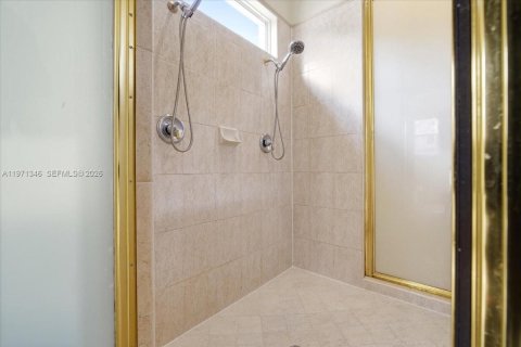 Casa en venta en Coral Springs, Florida, 5 dormitorios, 324.6 m2 № 2032254 - foto 22