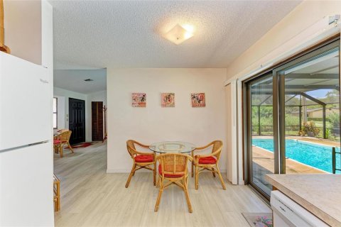 Villa ou maison à vendre à Venice, Floride: 2 chambres, 88.54 m2 № 1880588 - photo 20