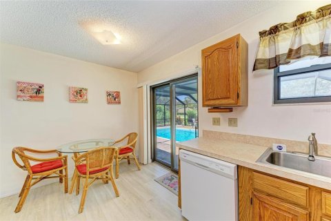 Villa ou maison à vendre à Venice, Floride: 2 chambres, 88.54 m2 № 1880588 - photo 21