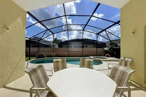 House in Kissimmee, Florida 5 bedrooms, 198.44 sq.m. № 2425552 - photo 26