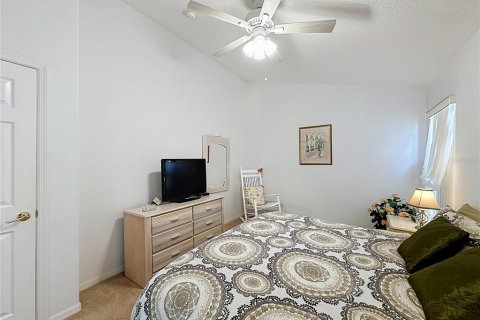 House in Kissimmee, Florida 5 bedrooms, 198.44 sq.m. № 2425552 - photo 30