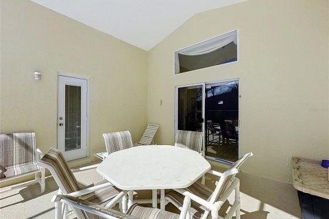 House in Kissimmee, Florida 5 bedrooms, 198.44 sq.m. № 2425552 - photo 27