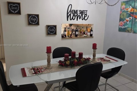 Copropriété à louer à Miami, Floride: 1 chambre, 65.5 m2 № 1989549 - photo 6