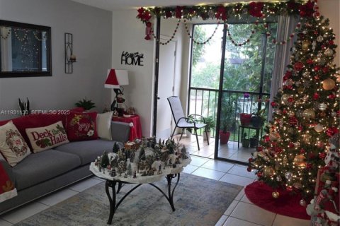 Copropriété à louer à Miami, Floride: 1 chambre, 65.5 m2 № 1989549 - photo 7