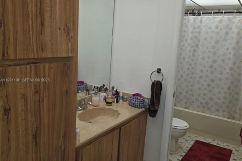 Copropriété à louer à Miami, Floride: 1 chambre, 65.5 m2 № 1989549 - photo 12