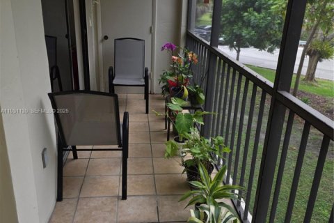 Copropriété à louer à Miami, Floride: 1 chambre, 65.5 m2 № 1989549 - photo 14