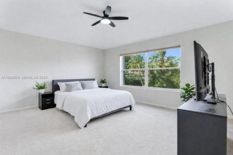 House in Boca Raton, Florida 3 bedrooms, 179.02 sq.m. № 1992593 - photo 14