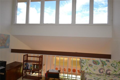 Touwnhouse à louer à Oldsmar, Floride: 2 chambres, 151.06 m2 № 2099365 - photo 2