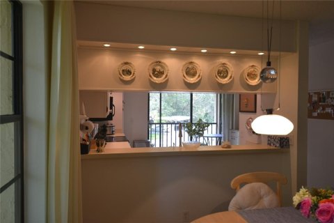 Touwnhouse à louer à Oldsmar, Floride: 2 chambres, 151.06 m2 № 2099365 - photo 18
