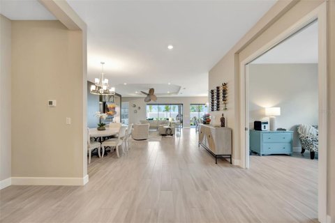 House in Bradenton, Florida 3 bedrooms, 283.82 sq.m. № 1680981 - photo 15