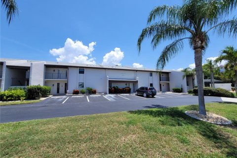 Condo à Punta Gorda, Floride, 2 chambres № 2410468