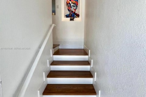 Снять в аренду кондоминиум в Майами, Флорида 2 спальни, 111.48м2, № 1985959 - фото 4