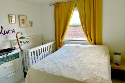 Снять в аренду кондоминиум в Майами, Флорида 2 спальни, 111.48м2, № 1985959 - фото 20