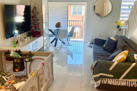 Снять в аренду кондоминиум в Майами, Флорида 2 спальни, 111.48м2, № 1985959 - фото 10