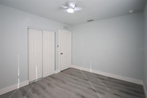 Villa ou maison à vendre à Tampa, Floride: 2 chambres, 81.75 m2 № 2412737 - photo 22