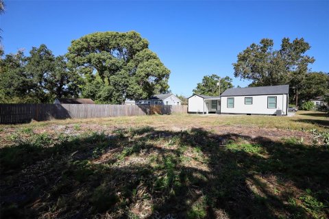 Villa ou maison à vendre à Tampa, Floride: 2 chambres, 81.75 m2 № 2412737 - photo 29