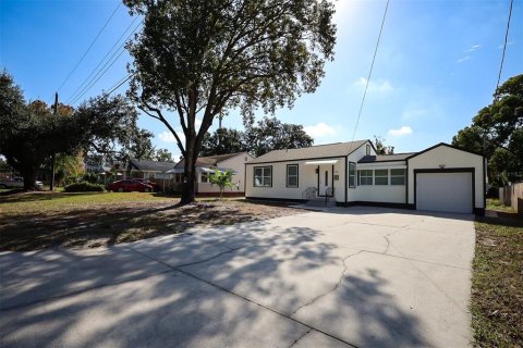 Villa ou maison à vendre à Tampa, Floride: 2 chambres, 81.75 m2 № 2412737 - photo 3