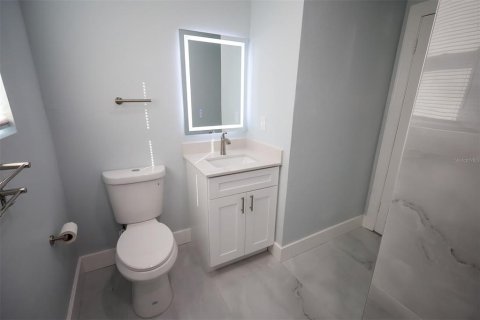 Villa ou maison à vendre à Tampa, Floride: 2 chambres, 81.75 m2 № 2412737 - photo 23