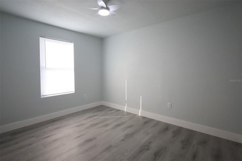 Villa ou maison à vendre à Tampa, Floride: 2 chambres, 81.75 m2 № 2412737 - photo 18