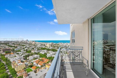 Condominio en venta en Miami Beach, Florida, 2 dormitorios, 104.98 m2 № 2012704 - foto 25