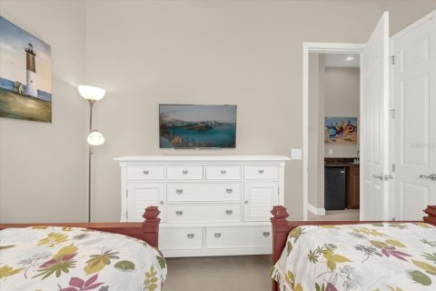 House in Four Corners, Florida 3 bedrooms, 176.89 sq.m. № 2304969 - photo 19