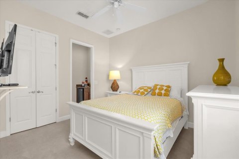 House in Four Corners, Florida 3 bedrooms, 176.89 sq.m. № 2304969 - photo 17