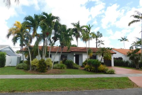 Casa en venta en Miami, Florida, 3 dormitorios, 123.56 m2 № 1951441 - foto 3