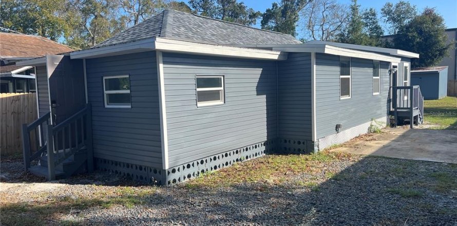 House in Daytona Beach, Florida 3 bedrooms, 112.6 sq.m. № 1432153