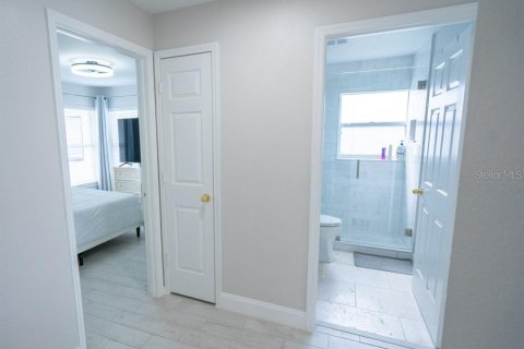 Villa ou maison à vendre à Kissimmee, Floride: 4 chambres, 216.56 m2 № 2436810 - photo 21