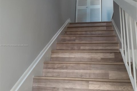 Townhouse in Lauderhill, Florida 2 bedrooms, 87.33 sq.m. № 1897723 - photo 6