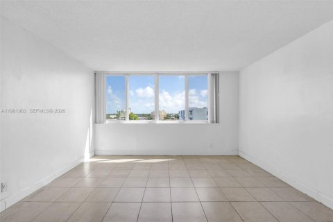 Copropriété à vendre à Miami, Floride: 2 chambres, 99.68 m2 № 2058578 - photo 3