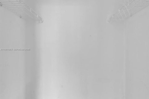 Copropriété à vendre à Miami, Floride: 2 chambres, 99.68 m2 № 2058578 - photo 19