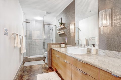 Condo in Saint Petersburg, Florida, 1 bedroom  № 1569401 - photo 17