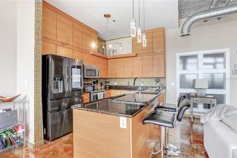 Condo in Saint Petersburg, Florida, 1 bedroom  № 1569401 - photo 12