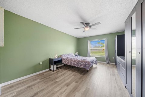 House in Palm Bay, Florida 3 bedrooms, 132.39 sq.m. № 1831754 - photo 11