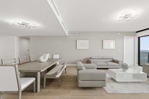 Copropriété à vendre à Pompano Beach, Floride: 3 chambres, 256.41 m2 № 2158321 - photo 14