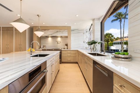 Touwnhouse à louer à Palm Beach, Floride: 3 chambres, 269.7 m2 № 2087735 - photo 3