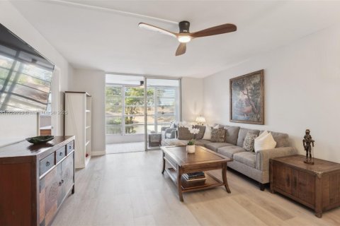 Купить кондоминиум в Санрайз, Флорида 2 спальни, 78.97м2, № 1480045 - фото 7